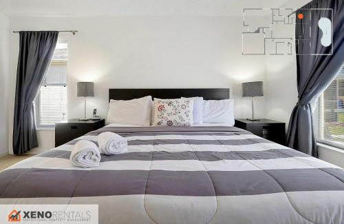 Kissimmee House | Private Pool Oasis with King Bed