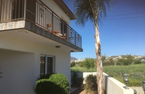 Alethriko Villa | Private Pool, Private Location, Free Wifi, All Day Sunbathing in private garden