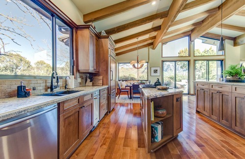 Uptown Sedona House | Private Pool & Recreation! UptownHouse of Views