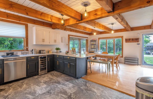 Mashpee Cottage | Private Pool & Screened Deck: Mashpee Home!