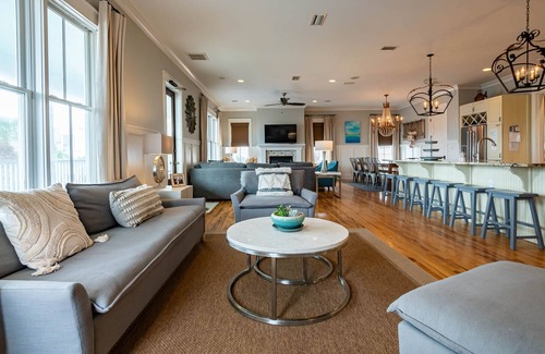 Inlet Beach House | Private pool Sleeps 20. 2min walk to beach. Free beach set ups plenty of Beach!