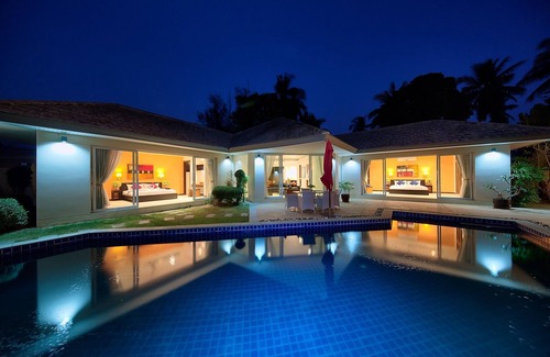 Maret Villa | Private Pool Villa Near The Beach