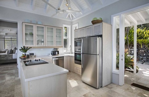 Peterborg Villa | Private Pool/Waterfront Villa/Magens Bay/couples!