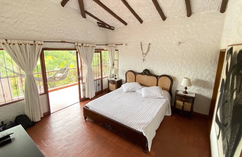 Fusagasuga Villa | Private Property with Perfect Weather just 2 Hours from Bogota.