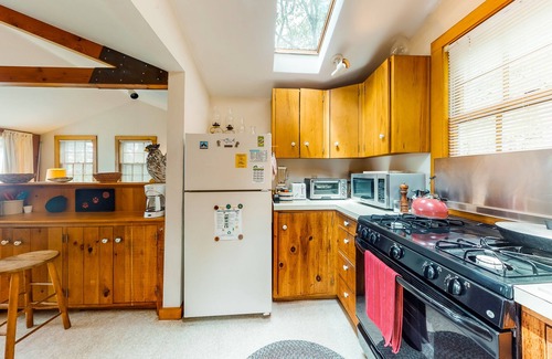Tisbury House | Private & quaint cabin-style home with wraparound porch - small dogs OK