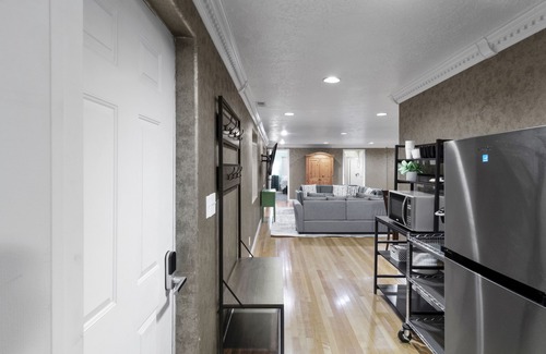 Draper House | Private Quiet Basement Apartment+Gym