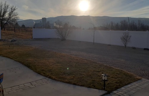 Pocatello House | ♥ Private, Quiet Home + Hot Tub + Theater Room + Office