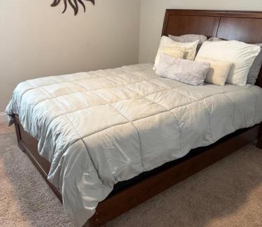 Decatur House | Private, quiet, immaculate bachelor pad with free parking on site