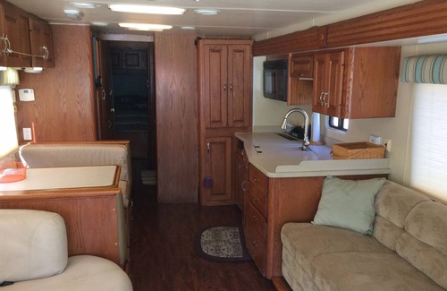 Braden River House | Private, quiet retreat!. Near famous beaches and easy drive to Disney.