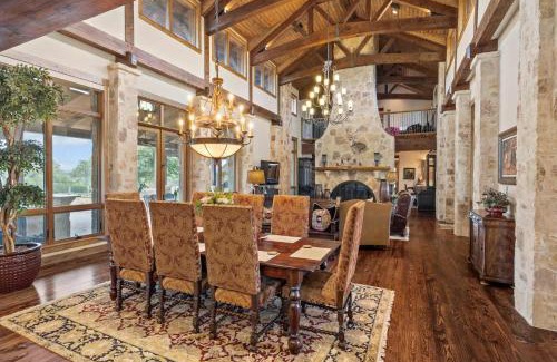Bergheim House | Private Ranch - Pool,Ping Pong,Yoga,Weddings,Games