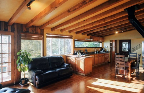 Lucia Cabin | Private Ranch with Hot Tub and Infinity Pool