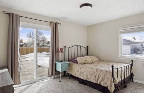 Wheat Ridge House | Private Refuge, Great Space to Work and Play!