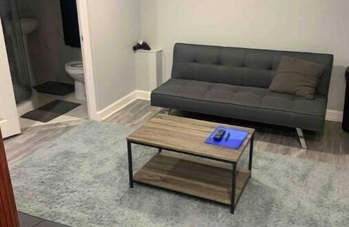 Elmwood Park Apartment | Private renovated, Cozy Apt w/Free parking