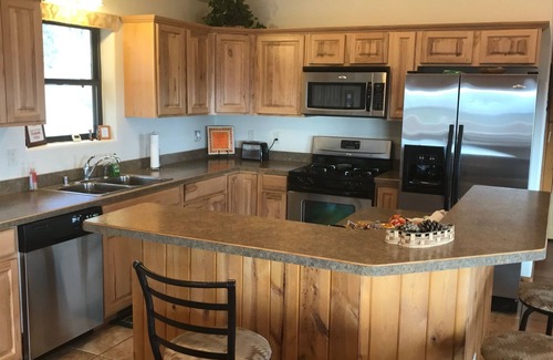 Ruidoso Cabin | Private Rental Cabin Secluded at 7400 Ft on Mountainside, Great View, Hot Tub