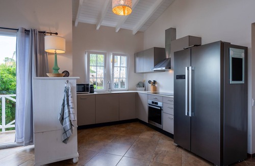 Jan Thiel Apartment | Private Resort located at the Spanish Water near Jan Thiel Culinary Beach.