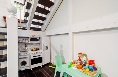 Boynton Beach House | Private "resort" setting Spacious- Boynton/Delray. 2.5 mi. to beach, Atl. Ave.