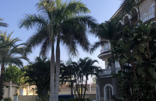 Al-'Amriyah Condo | Private resort type condo setting with full access to garden and pool