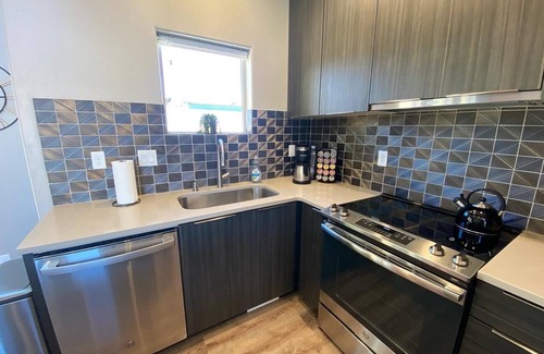 Kanab House | Private Resort with Kanab Charm 2 Bedroom, 2 Bathroom, Pool, Hot Tub, Stargazi