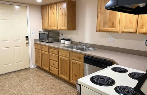 Lakeview House | Private Retreat Pets Welcome Waffles Too!