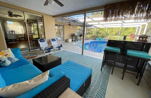 Gulf Coast Acres House | Private retreat with pool, the Salty Seahorse!