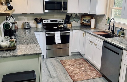 Ocala House | Private Retreat with your dogs: close to WEC
