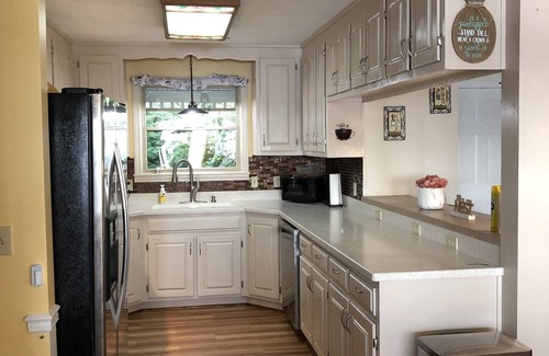 Elizabeth City House | Private Riverfront Retreat - Just outside of Town