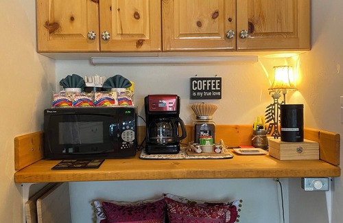Kamas Cabin | Private Riverfront Hygge Cabin