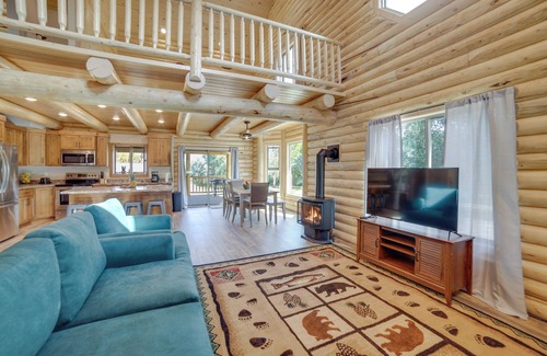 Rigby Cabin | Private Riverside Cabin, Golf Across the Street