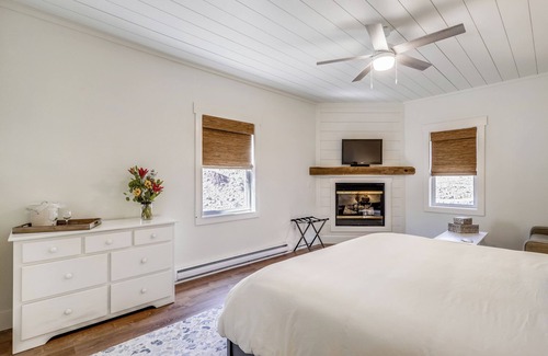 North Glade Hills Resort | Private Rm 1, Handicap Accessible, 10 quiet acres