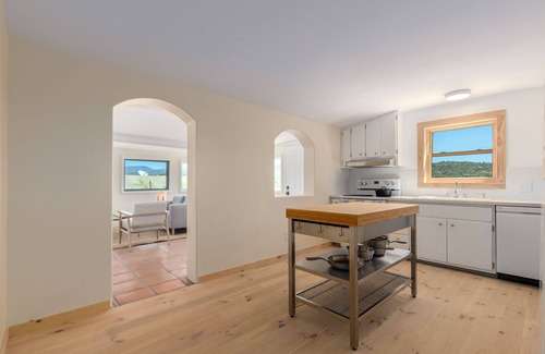 Cave Creek Cottage | Private,romantic and charming mid-century cottage with panoramic views