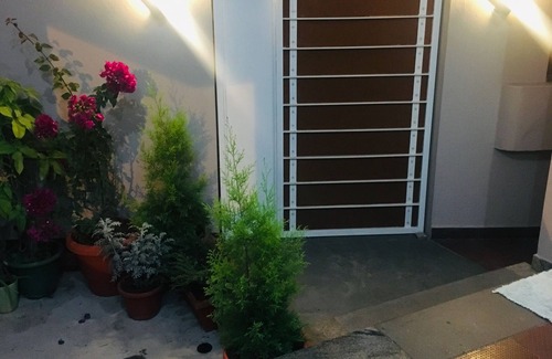 Bengaluru House | Private room in a bungalow