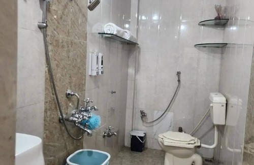 Abu Road Apartment | Private Room 2 - Paddy's Luxurious Home Sta