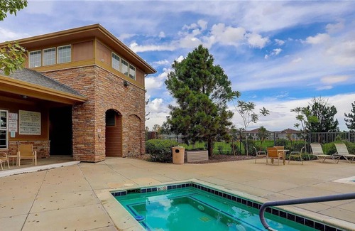 Parker Condo | Private Room and Bath in Central Parker