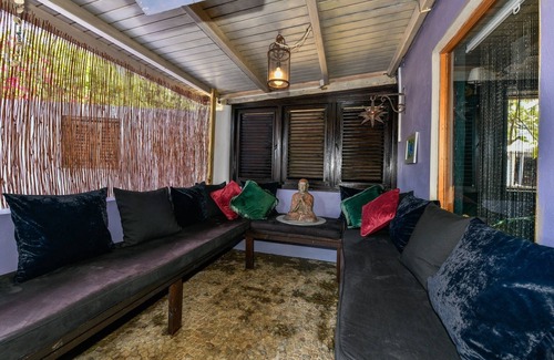 Balashi Condo | Private room at Bed & Breakfast, Mammaloe's Aruba