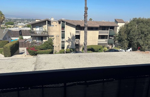 Harbor Condo | Private Room + Bath 30+ Nights Signal Hill
