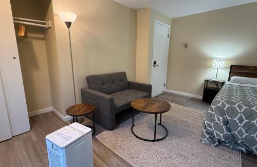 University District House | Private Room by UW