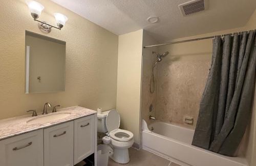 University District House | Private Room "Date" by UW