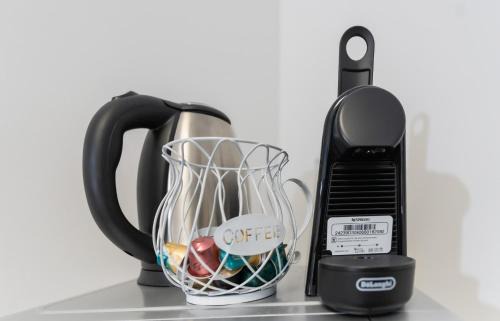 Ramstein-Miesenbach Hotel | Private room #1 with King Size, ground floor, AC, only 2min to RAB