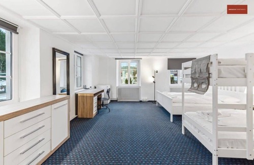 Dietikon District Apartment | Private room for four in lovely shared home