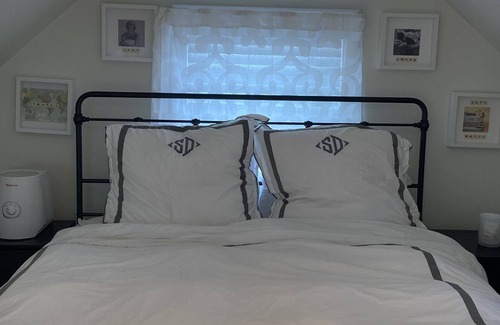 Milton House | Private room in a 2 bed 1 ba cape home with locks and tv