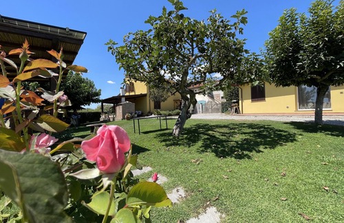 Pontedera Bed & Breakfast | Private room in garden annex