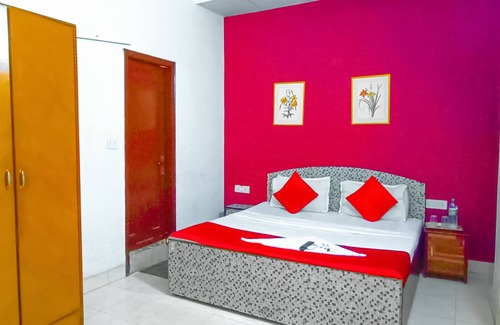 Greater Kailash I Bed & Breakfast | PRIVATE ROOM IN GREATER KAILASH
