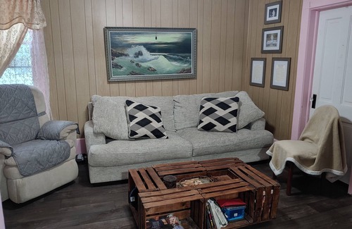 Valley Falls House | Private Room in Historic Home