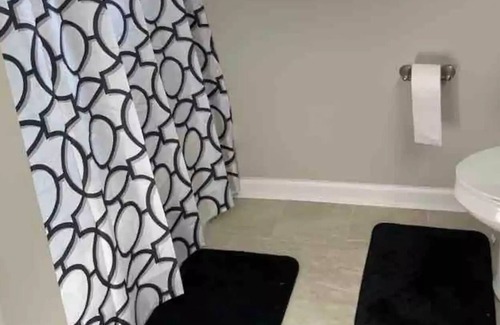 Norfolk - Virginia Beach House | Private Room in Norfolk