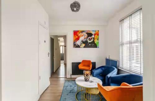 Uxbridge South House | Private Room in Uxbridge near Heathrow