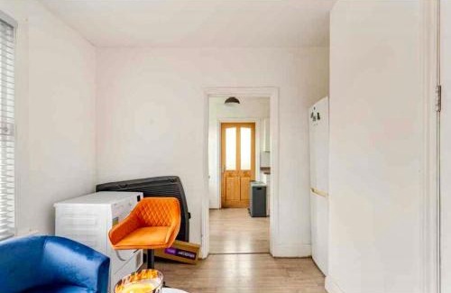 Uxbridge South House | Private Room in Uxbridge near Heathrow