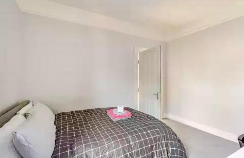 Uxbridge South House | Private Room in Uxbridge near Heathrow