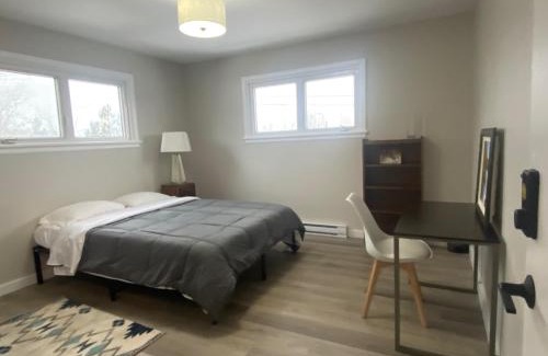 Moncton House | Private Room Lakeview House- Westmount