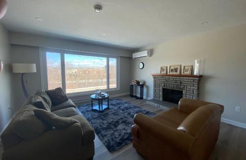 Moncton House | Private Room Lakeview House- Westmount