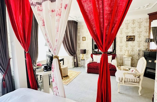 Rijnbuurt Bed & Breakfast | Private Room Ma Chambre -Big bedroom and Bright.